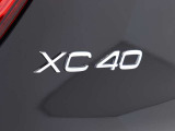 XC40エンブレム