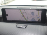 マツダコネクトの12.3インチワイドセンターディスプレイです。『Android Auto』『Apple CarPlay』や独自のコネクテッドサービスに対応したインターフェイスシステムです。
