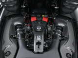 3.9L・V8ツインターボエンジンをリアミッドに搭載しております。
