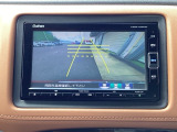 3ビュー切り替えやガイド線表示のバックカメラで、バックでの車庫入れも安心です。