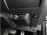 ETCとしての機能はそのままに、渋滞情報等を知らせる機能もついたETC2.0!ビルトインカバーで収めてありますので、見た目もスッキリ!!