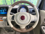 【純正革巻きステアリング】上質な革を使用することで、手にしっかり馴染みとても運転しやすいハンドルです♪
