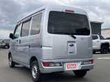 当店は最新鋭の設備を完備した大型工場併設店です☆車検・点検などオーナー様の信頼を得られるよう日々整備士達は努力を欠かしません。ハイブリッドに関する知識や診断機など確りご用意し安心をお届けします☆