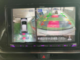 【アラウンドビューモニター】車を上から見下ろしているかのような映像で周囲の状況がひと目で確認、狭い駐車場に駐車するときも安心です♪♪障害物などがあると警告音がなりますので安心して駐車が出来ます★