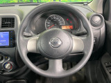 インテリアに合わせたデザインのステアリングは、運転される方のことも考え、運転しやすい形状、大きさです。是非一度、実際に触ってお確かめください。