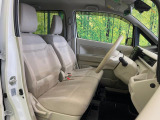 運転席シート廻りは使用感も少なく、良好な状態となっています。丁寧に使われていたことがよくわかりますね。