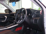 見通しのよいすっきりとした視界で、誰でも運転しやすいです。運転のしやすさは疲れにくさにも繋がりますよ♪