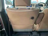 お車の状態をしっかりとお伝えするために1台の車両に付き40枚以上の画像を用意しております。外装はもちろん、室内の装備やお車の特徴などごらんください。