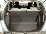 コンパクトボディーなのに、荷室はこんなに広々!たくさん荷物が積めますよ。