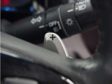 ◆パドルシフト装備◆オートマチック車でもミッション車のようなフィーリングを楽しめます。エンジンブレーキを使いたい時に役立ちます。