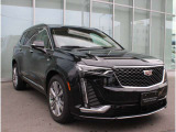 XT6のトランクスペースは、後席シートを倒さずともしっかりとしたスペースがありますが、長くて大きなものを載せる際には、後席まで倒すことにより、より広いスペースを作ることができます!