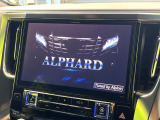 【BIG-X11インチナビ】人気の大画面BIG-Xナビを装備。専用設計で車内の雰囲気にマッチ!ナビ利用時のマップ表示は見やすく、テレビやDVDは臨場感がアップ!いつものドライブがグッと楽しくなります♪