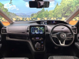 セレナ 1.2 e-POWER ハイウェイスター V 
