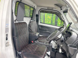 ドライバーによって運転しやすいポジションは異なり、あの車はどうなのか不安なこともありますよね。気になるお車は店頭で乗り込んでご確認いただけます♪