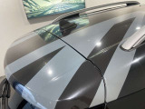 MINI正規ディーラー/認定中古車2年保証 1オーナー 禁煙 弊社下取 ルーフラッピング アクティブクルーズコントロール AppleCraPlay バックカメラ/前後障害物センサー 衝突被害軽減ブレーキ 17インチAW