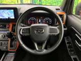 【純正革巻きステアリング】上質な革を使用することで、手にしっかり馴染みとても運転しやすいハンドルです♪