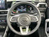 【純正革巻きステアリング】上質な革を使用することで、手にしっかり馴染みとても運転しやすいハンドルです♪