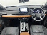 アウトランダー PHEV 2.4 P 4WD サンルーフ