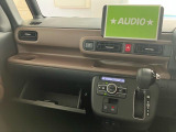 【グローブボックス】現在では車検証入れなどとして活用されることが多いですよ☆