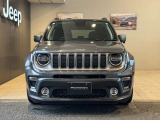 Jeep伝統の丸目のヘッドライトにセブンスロットグリル!一目でJeepだとわかります。