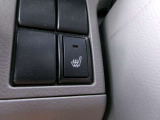 冬場にはありがたいシートヒーター(運転席)が装備されております。