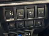 【パワーバックドア】スマートキーや運転席のボタンを押すだけでリアゲートが自動で開閉します!荷物を持っている時や、高い位置にあるバックドアを閉める際に便利な機能です♪