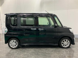 後席両側スライドドア☆開け閉めの際に隣の車や壁にぶつける心配もありません。