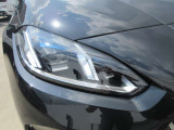 LEDヘッドライトで視界も良好です。見た目も恰好良いです。