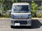 こちらの掲載車両の取扱い、日産神奈川Carスクエア湘南台が窓口となります。日本全国登録→ご自宅へ納車(弊社指定陸送会社による納車※一部離島不可)または私共店舗での受渡し納車、いずれかで承っております、