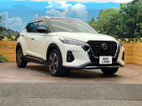 大好評のボディコーティング「弾スプラッシュコート」もご納車までに施工可能。通常のガラスコートと異なる、耐久年数6年の無機質ガラスコーティングが、ボディをキレイな状態に保ってくれます。
