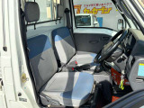 安心してお車のご検討が出来るように、ハンドル、シフトレバー、ドアノブ、インパネ等を除菌・抗菌処理を行っております。