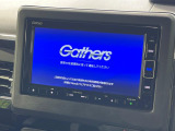 【純正ナビ】人気の純正ナビを装備しております。ナビの使いやすさはもちろん、オーディオ機能も充実!キャンプや旅行はもちろん、通勤や買い物など普段のドライブも楽しくなるはず♪