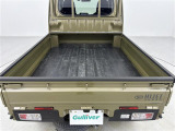 【三方開荷台】積み込みやすくて、たっぷり積める荷室です。シートアレンジできるものは、乗車人数と荷物の量や大きさによってシートを動かすことができるので、より快適なドライブが可能です!