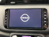 【純正9型ナビ】インテリアに溶け込むスタイリッシュな「専用設計」メーカーナビを装備♪視認性や操作性など基本性能にも優れ、より上質なカーライフをお楽しみいただけます。
