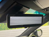 【デジタルインナーミラー】後席の大きな荷物や同乗者で後方が確認しづらい時でも安心!カメラが撮影した車両後方の映像をルームミラー内に表示。クリアな視界で状況の確認が可能です!