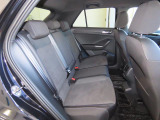ISOFIX(イソフィックス)基準適合チャイルドシート固定装置!!安心楽々で対応チャイルドシートが取付できます。