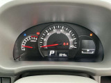 大きくて視認性の良いアナログメーターです。 走行距離 6640Km