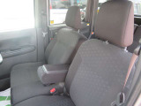 フロントシートの画像です!当店在庫車は全車保証付きですので、ご購入後も安心です!