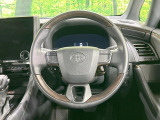 【純正革巻きステアリング】上質な革を使用することで、手にしっかり馴染みとても運転しやすいハンドルです♪
