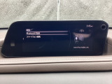 Apple Carplay・Android Auto対応!マツダ コネクト(コマンダーコントロール)でスマートフォンを操作して、通話、音楽を聴いたり、マップで目的地を調べることができます。