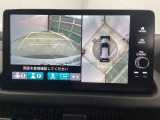 マルチビューカメラを搭載ですので、まるで見下ろし映像のように車両の周囲を確認できます。
