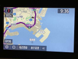 いまや必須装備「ナビゲーション」搭載!知らない場所にスイスイッとドライブ。もう、これなしではハンドルを握れませんね!でも運転中の操作は危険ですのでご注意ですね☆