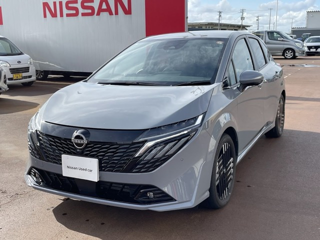 ノートオーラ 1.2 G FOUR レザーエディション 4WD 