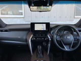 見通しのよいすっきりとした視界で、誰でも運転しやすいです。運転のしやすさは疲れにくさにも繋がりますよ♪