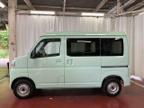 【スマートアシストIII搭載車】 衝突回避支援ブレーキ機能(対車両・歩行者)、衝突警報機能(対車両・対歩行者)、誤発信抑制制御機能などの機能で安全な運転をサポートします