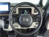 【Honda SENSING】 カメラ等装置で精度の高い検知能力を発揮、安全運転を支援します。ステアリング上のコントローラーに注目!