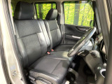 運転席シート廻りは使用感も少なく、良好な状態となっています。丁寧に使われていたことがよくわかりますね。