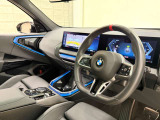 ☆センターパネルを運転席側に僅かに傾けたBMW独特のインパネ☆【駆け抜ける歓び】はここからもスタートしております☆