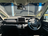 お車をお探しのお客様、ご購入までの流れや疑問点など一つ一つ丁寧にご説明させていただきます。 お客様にご納得頂ける一台を一緒にお探しさせて頂ますので、当店へ是非どうぞ!