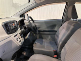 清潔で広々した座席です!是非、現車を見て体感してみてください。